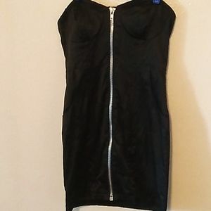 LOVE TEASE STRAPPLESS ZIPPER DRESS